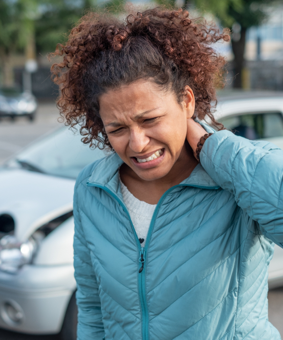 Broward County car accident scene showing a traumatic head-on collision caused by a drunk driver, with Pompano Beach car accident lawyers assessing damage, responsible party, and severe injuries for a car accident case.